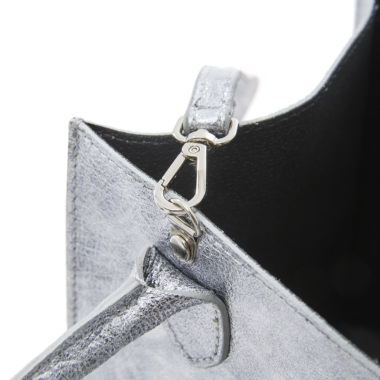 M Roseエンメローズ／シャイニースクエアトート( argento)｜Bag｜Kyoko